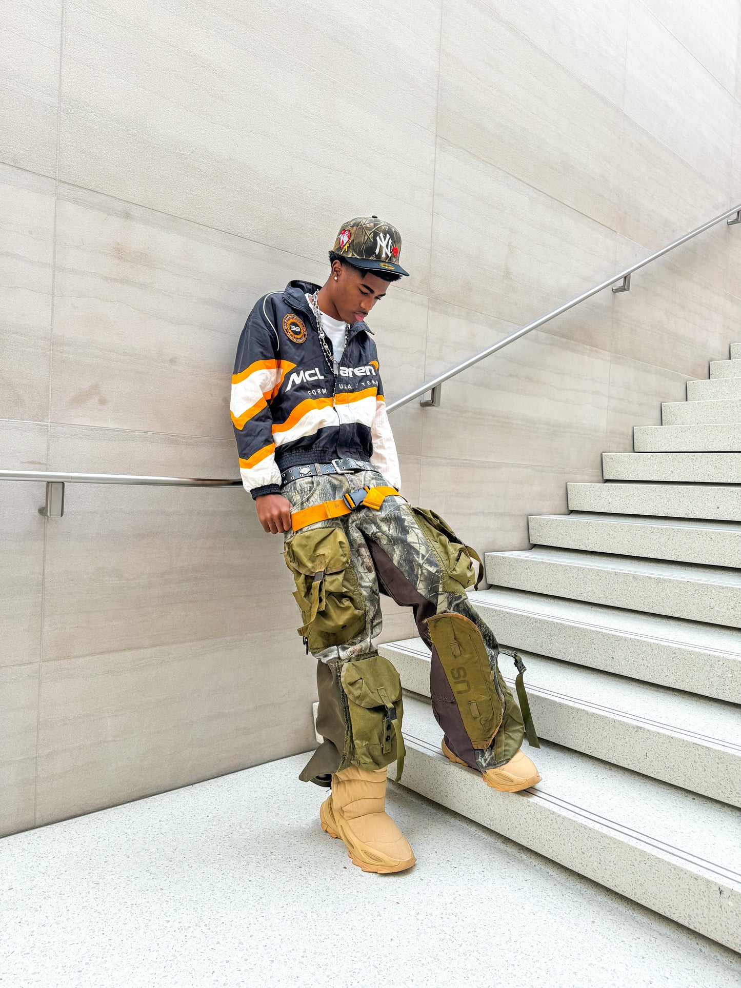 1 of 1 Utility Cargos